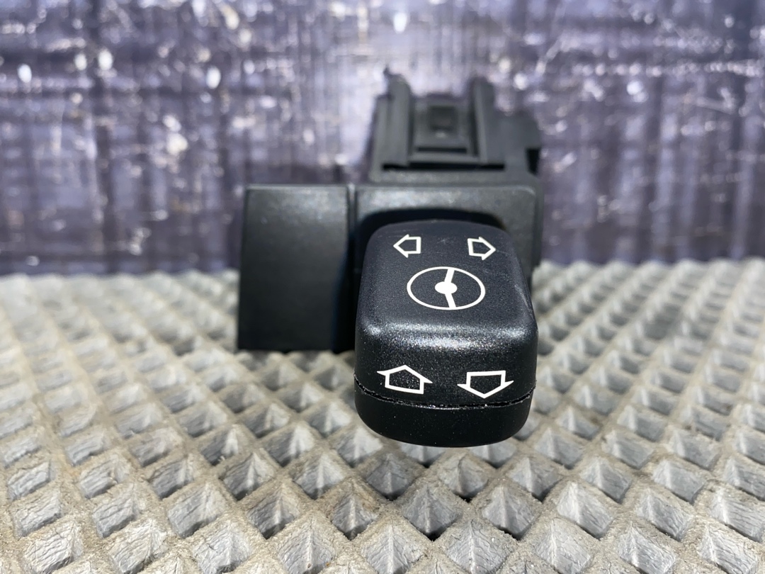 Подрулевой переключатель, 276 рублей, Красноярск