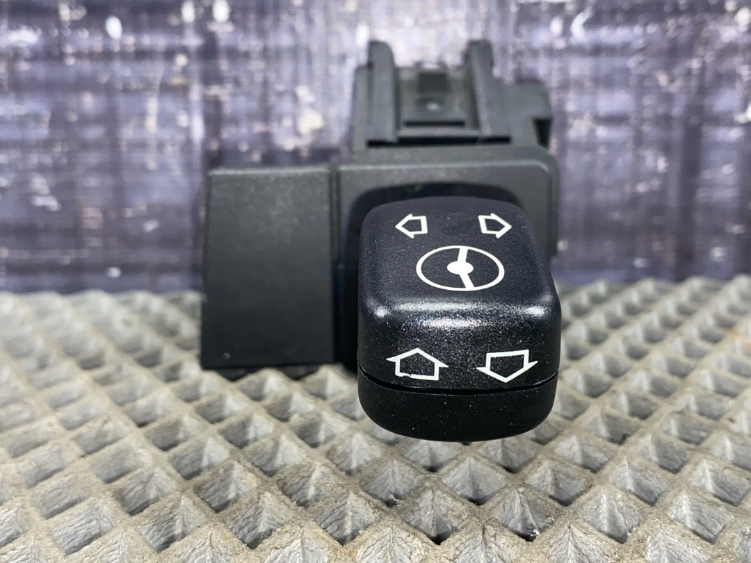 Подрулевой переключатель, 276 рублей, Красноярск