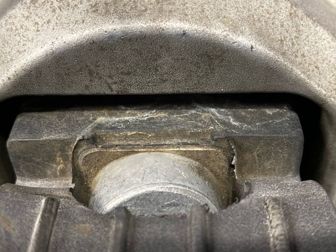 Подушка двигателя, 1218 рублей, Красноярск