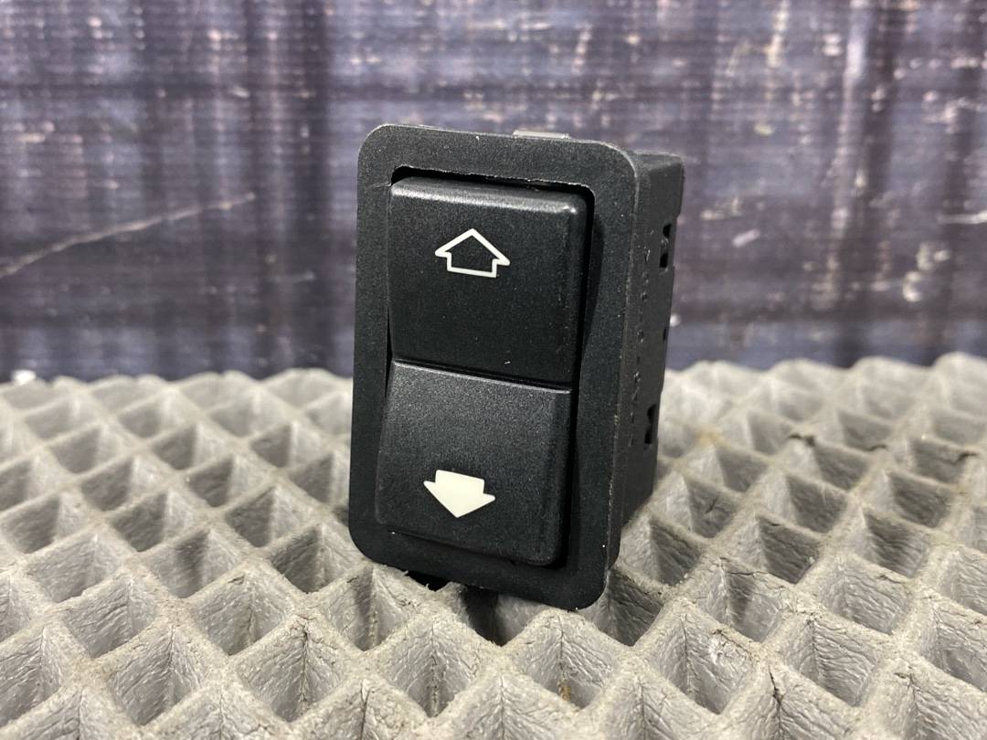 Кнопка стеклоподъемника, 210 рублей, Красноярск