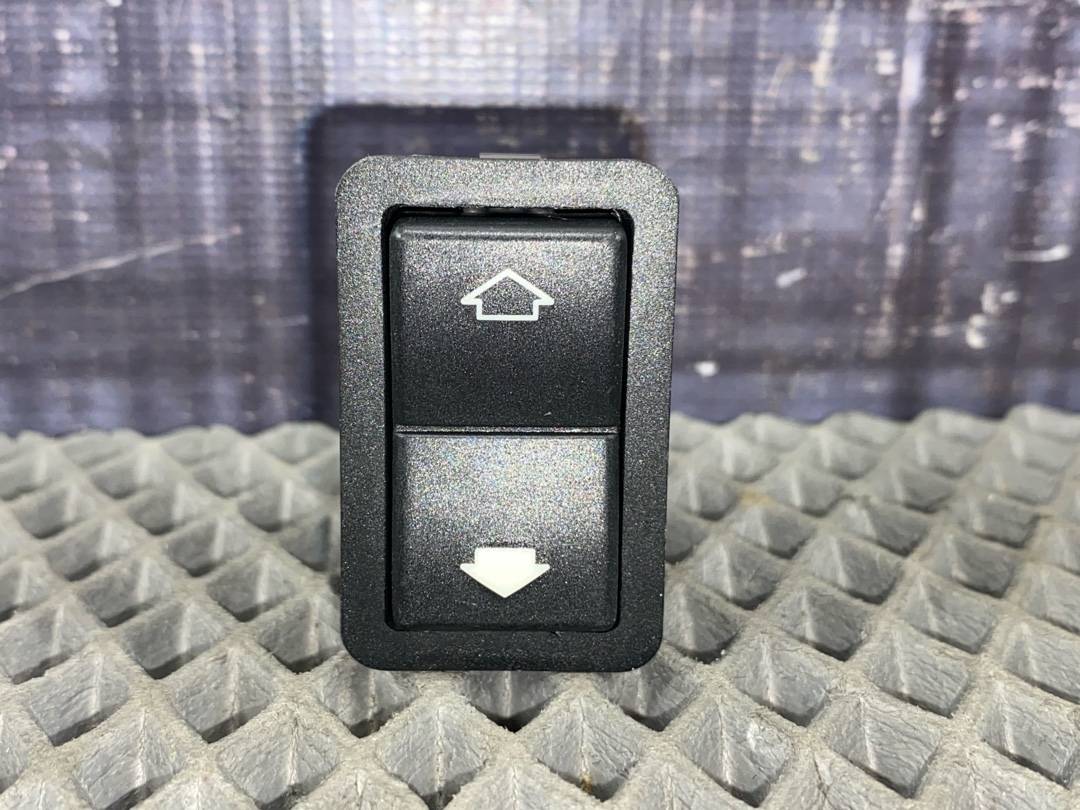 Кнопка стеклоподъемника, 210 рублей, Красноярск