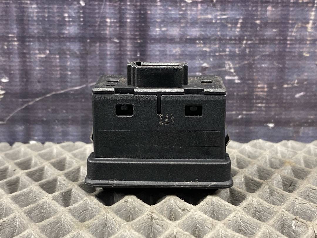 Кнопка стеклоподъемника, 210 рублей, Красноярск