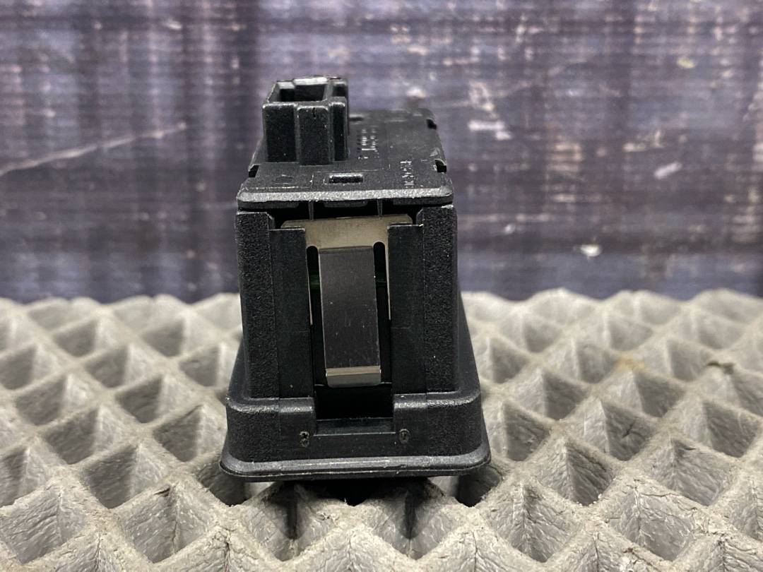 Кнопка стеклоподъемника, 210 рублей, Красноярск