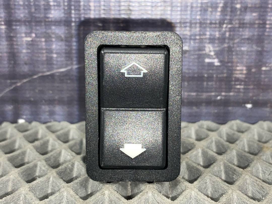 Кнопка стеклоподъемника, 210 рублей, Красноярск