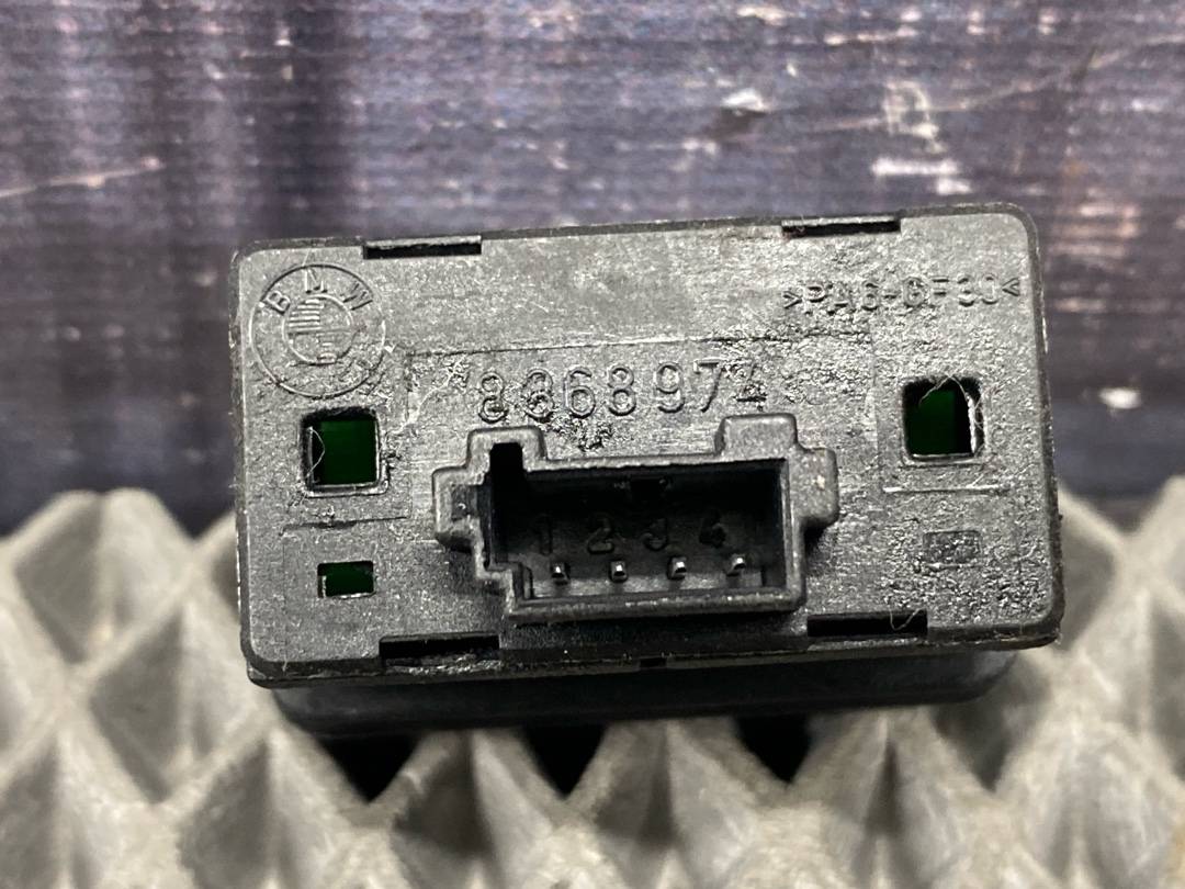 Кнопка стеклоподъемника, 210 рублей, Красноярск