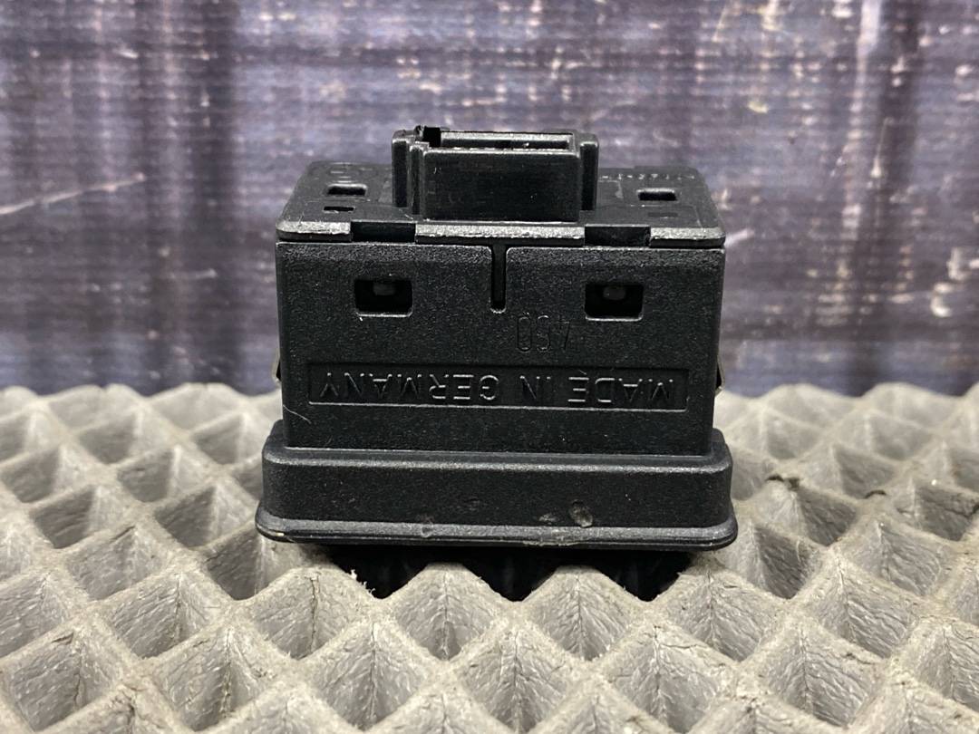 Кнопка стеклоподъемника, 210 рублей, Красноярск