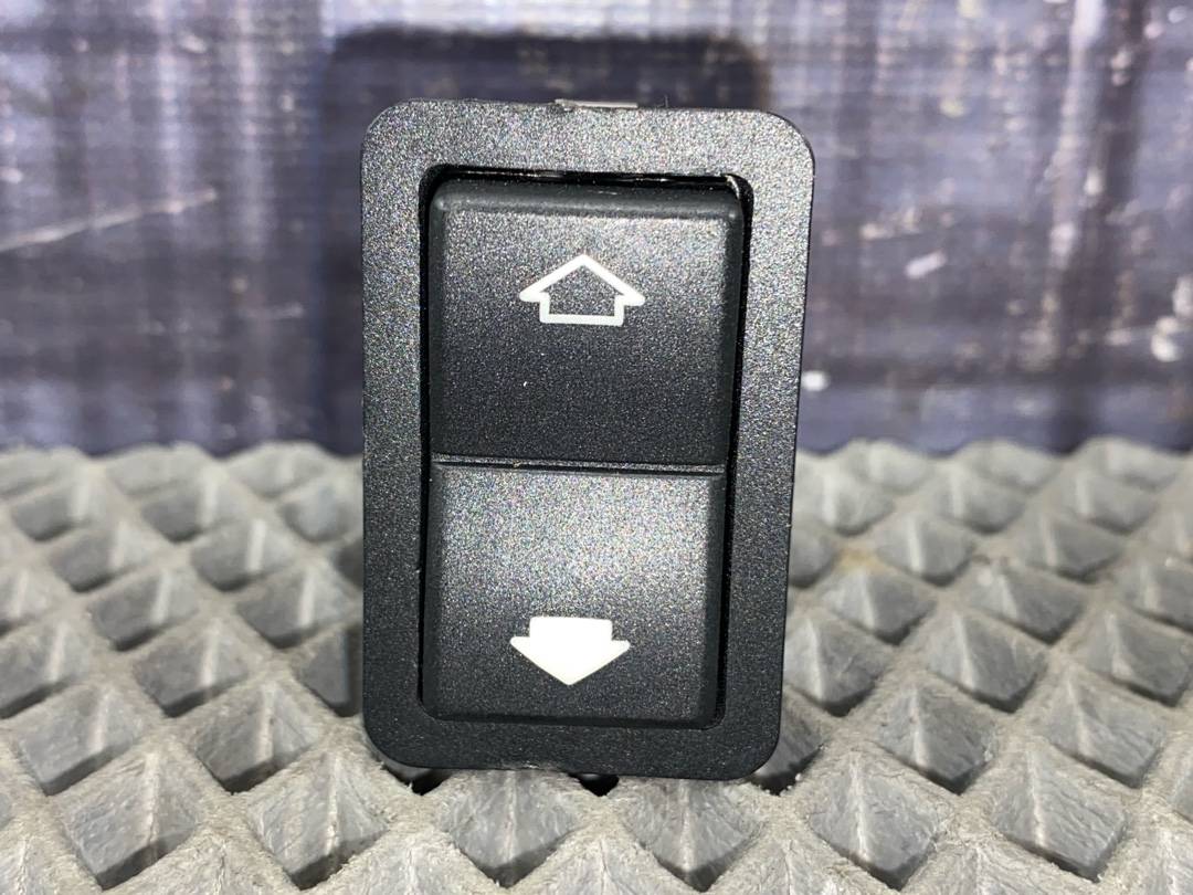 Кнопка стеклоподъемника, 210 рублей, Красноярск