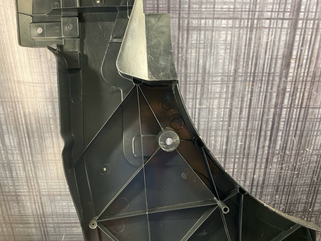 Пластик багажника, 1608 рублей, Красноярск