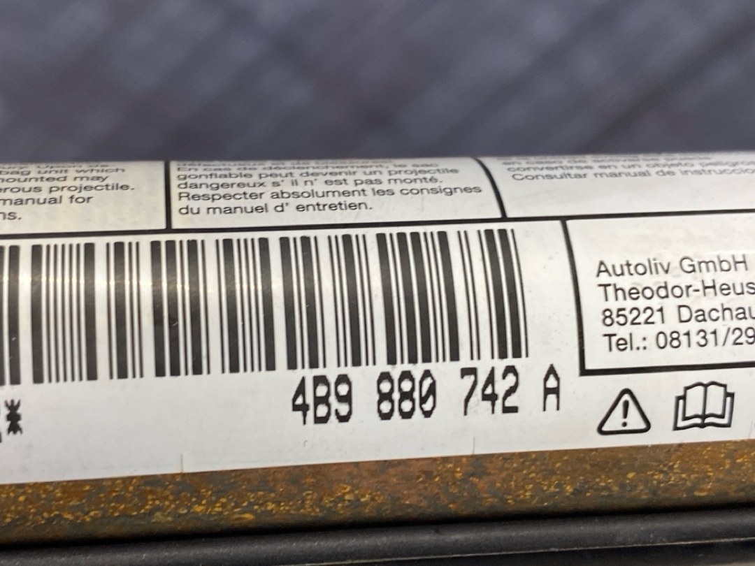 Подушка безопасности, 685 рублей, Красноярск