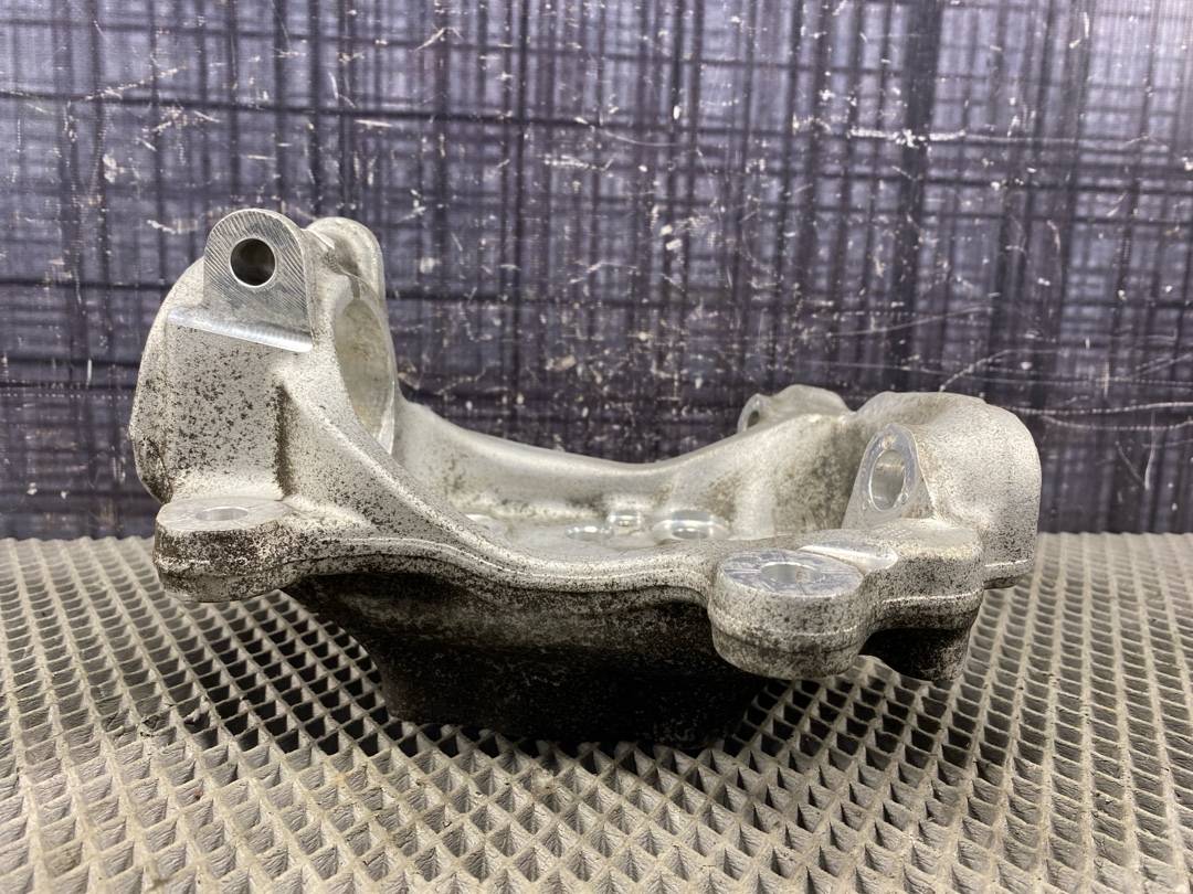 Поворотный кулак, 1956 рублей, Красноярск