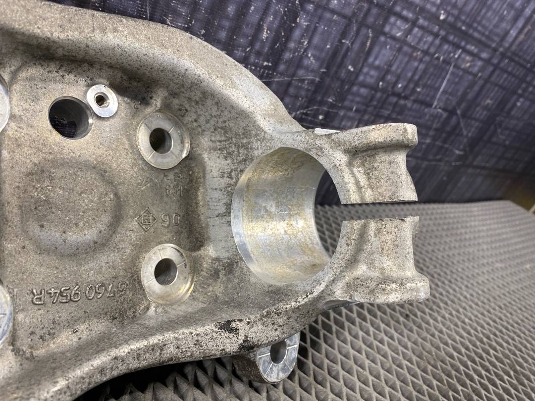 Поворотный кулак, 1956 рублей, Красноярск