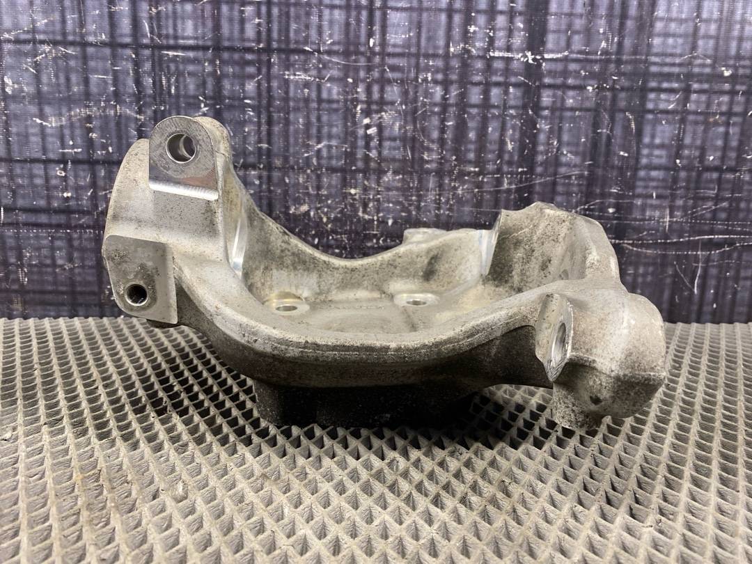 Поворотный кулак, 1956 рублей, Красноярск