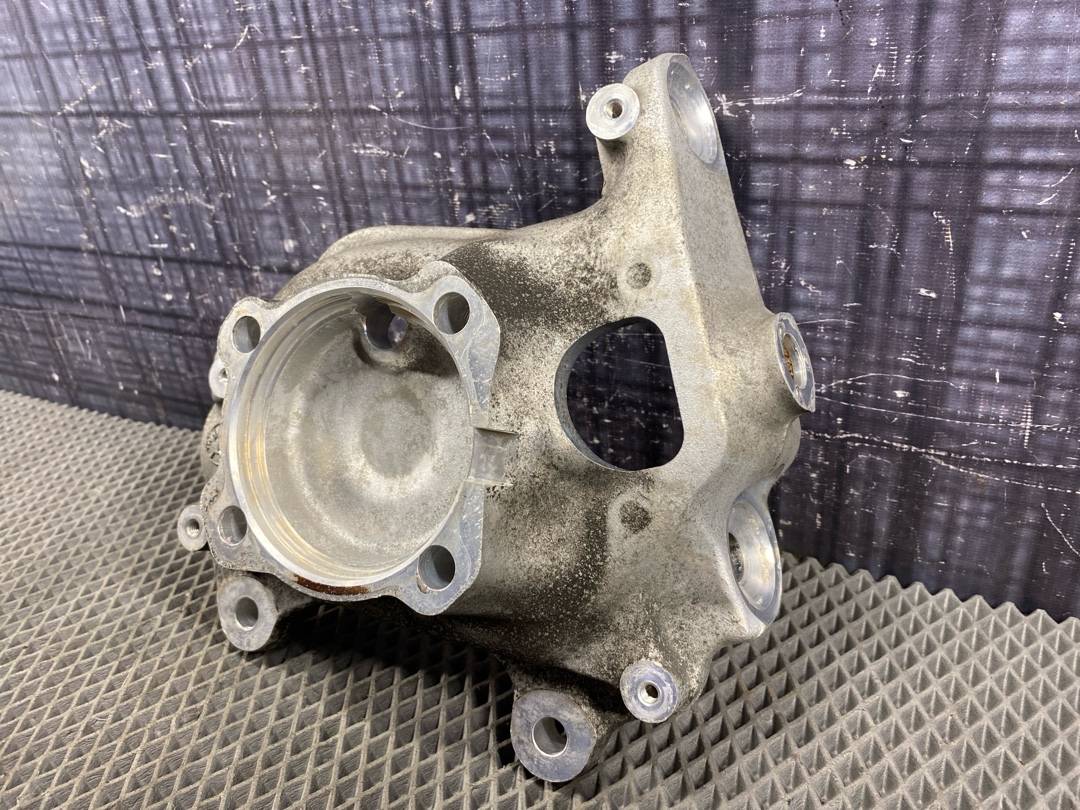 Поворотный кулак, 1956 рублей, Красноярск