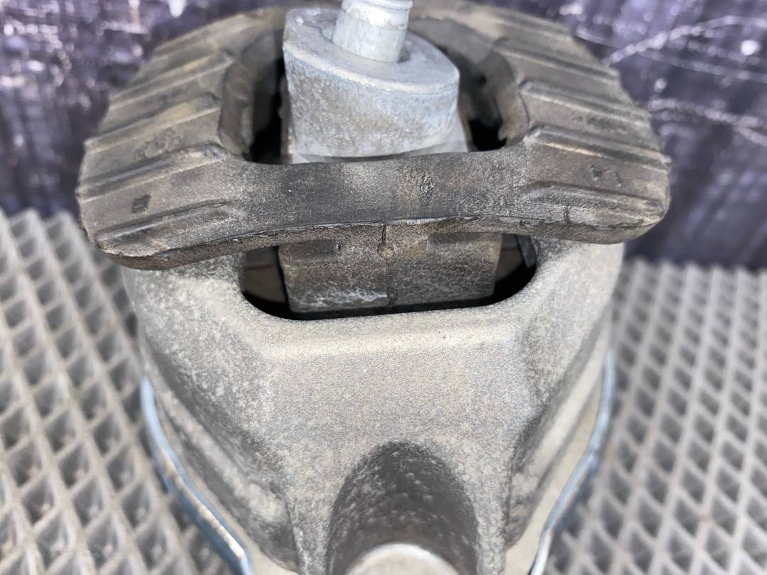 Подушка двигателя, 1218 рублей, Красноярск