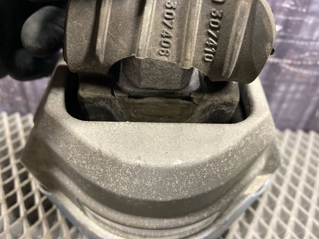 Подушка двигателя, 1218 рублей, Красноярск