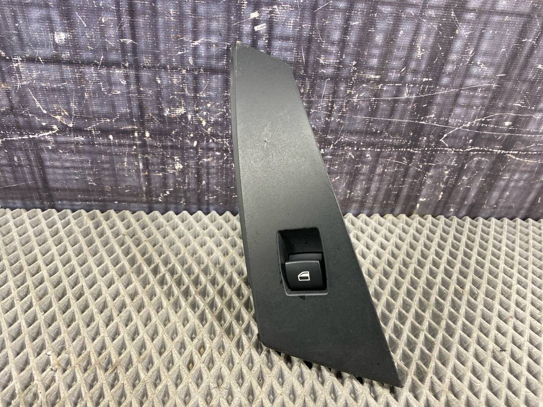 Кнопка стеклоподъемника, 378 рублей, Красноярск