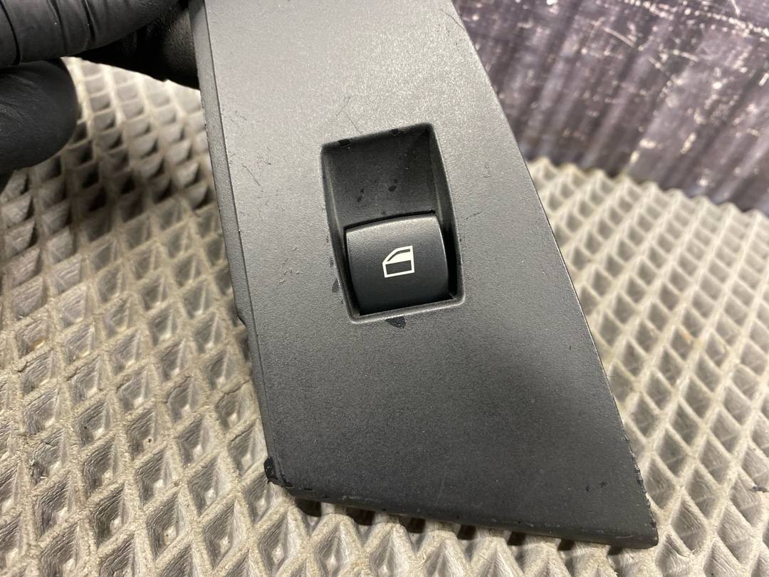 Кнопка стеклоподъемника, 378 рублей, Красноярск