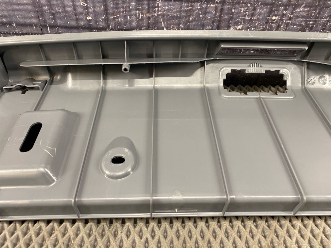 Пластик багажника, 402 рублей, Красноярск