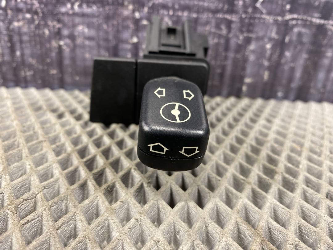 Подрулевой переключатель, 276 рублей, Красноярск