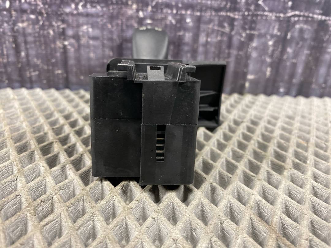 Подрулевой переключатель, 276 рублей, Красноярск