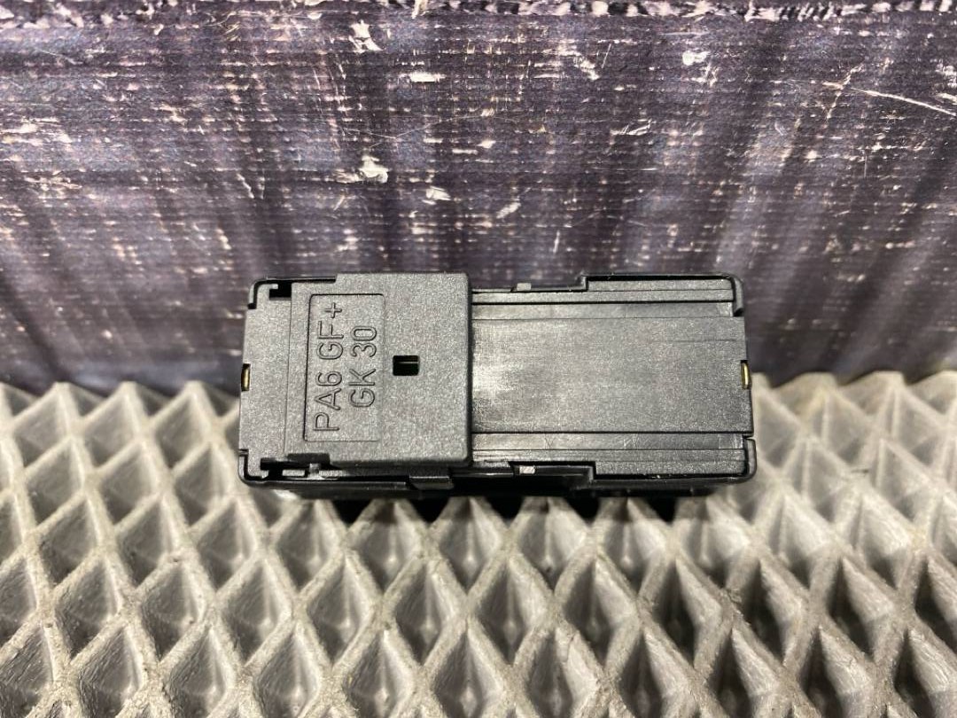 Кнопка люка, 378 рублей, Красноярск