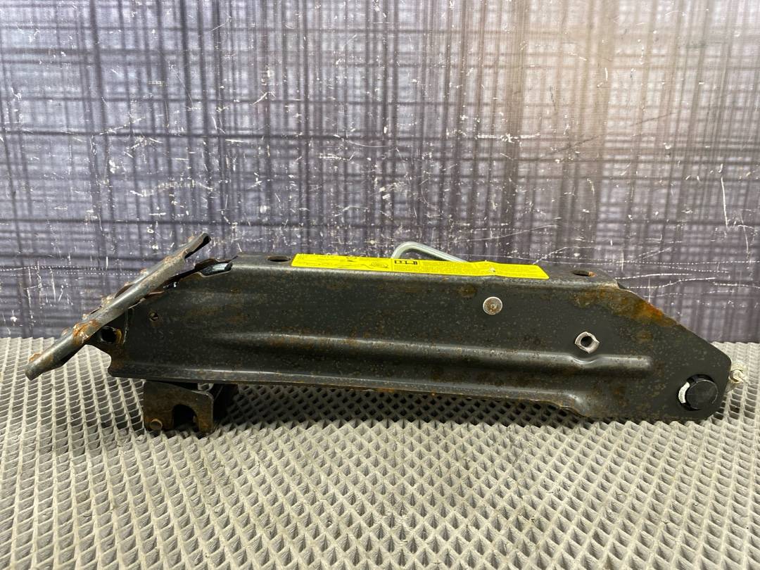 Домкрат, 4233 рублей, Красноярск