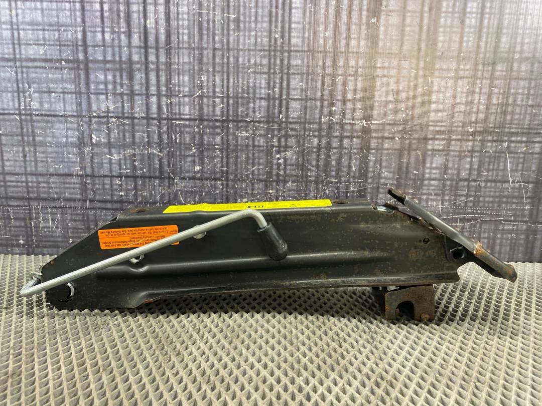 Домкрат, 4233 рублей, Красноярск