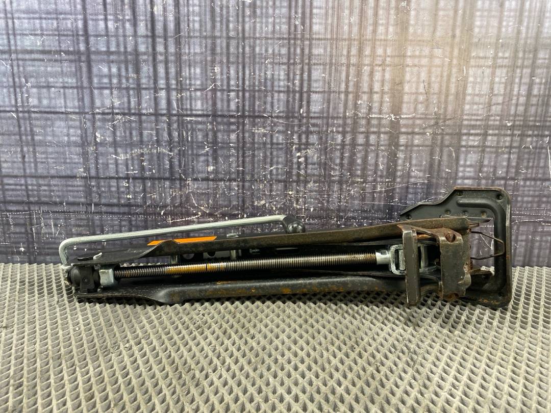 Домкрат, 4233 рублей, Красноярск