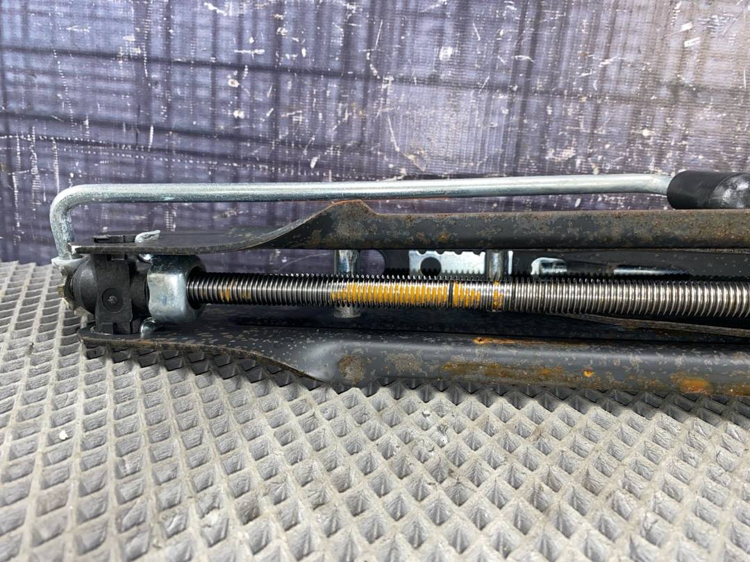 Домкрат, 4233 рублей, Красноярск