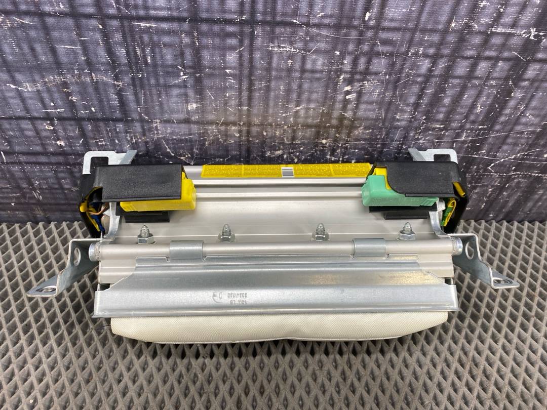 Подушка безопасности, 2176 рублей, Красноярск