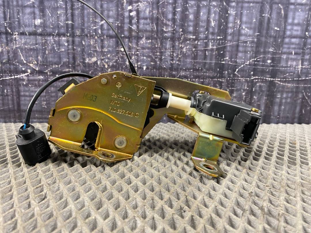 Замок крышки багажника, 1479 рублей, Красноярск