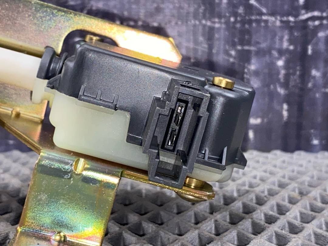 Замок крышки багажника, 1479 рублей, Красноярск