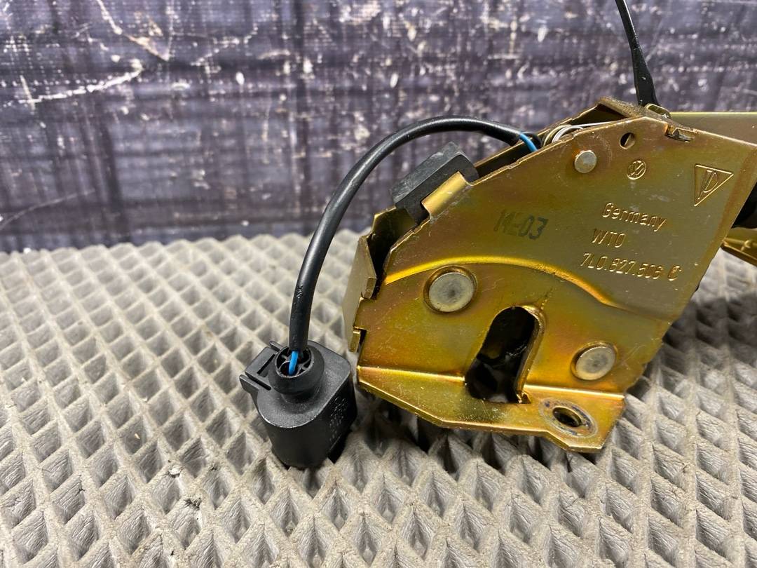 Замок крышки багажника, 1479 рублей, Красноярск