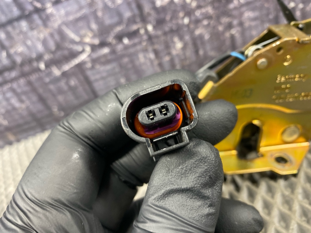 Замок крышки багажника, 1479 рублей, Красноярск