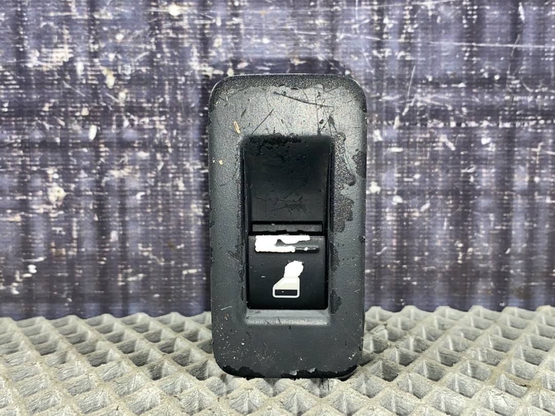 Кнопка стеклоподъемника, 366 рублей, Красноярск