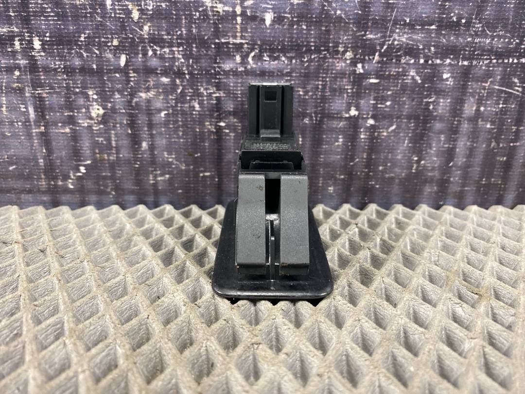 Кнопка стеклоподъемника, 366 рублей, Красноярск