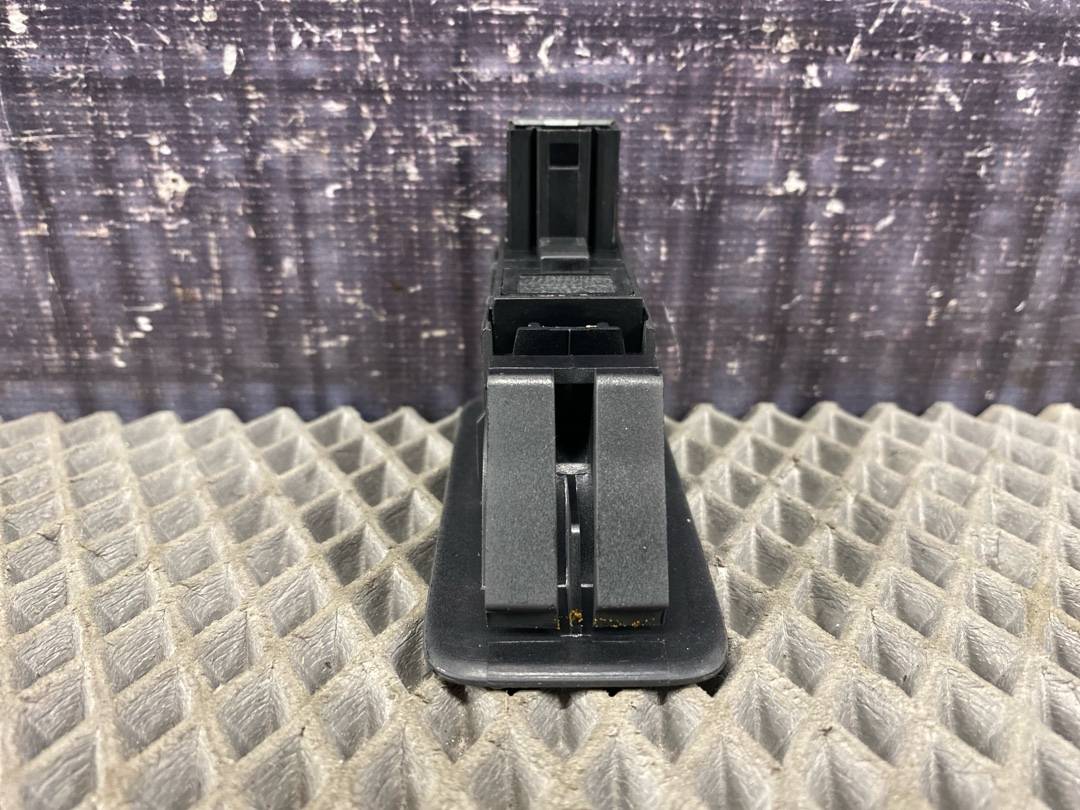 Кнопка стеклоподъемника, 366 рублей, Красноярск