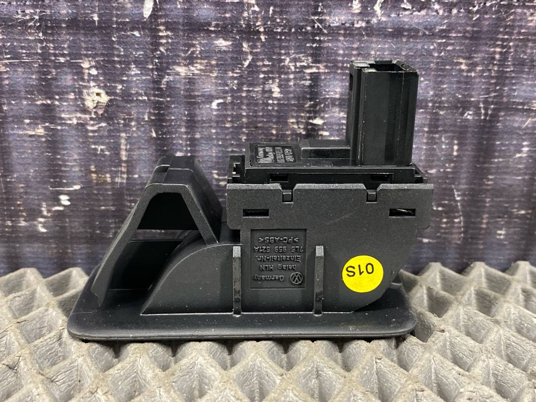 Кнопка стеклоподъемника, 366 рублей, Красноярск