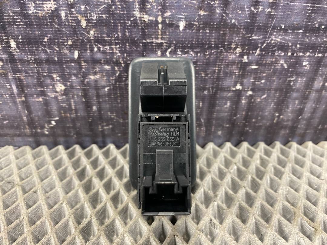 Кнопка стеклоподъемника, 366 рублей, Красноярск