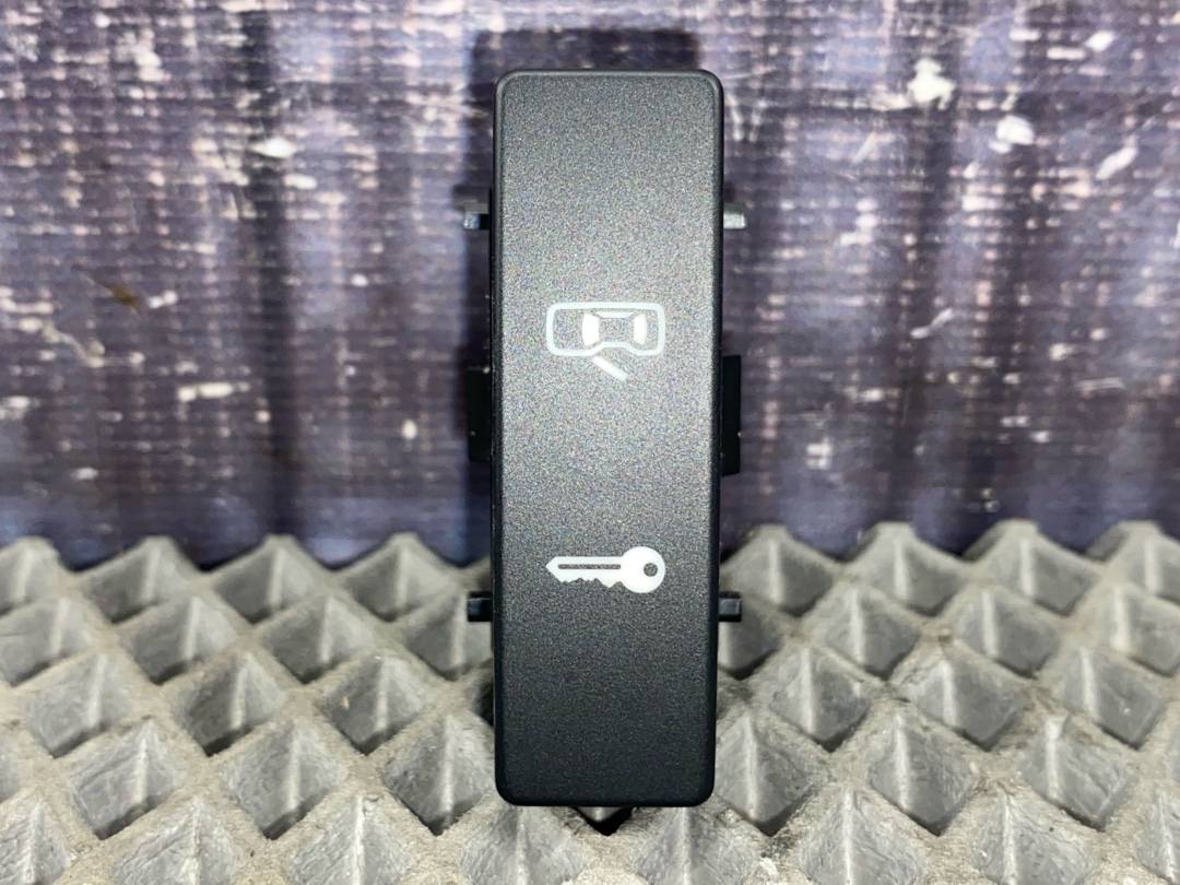 Кнопка центрального замка, 391 рублей, Красноярск