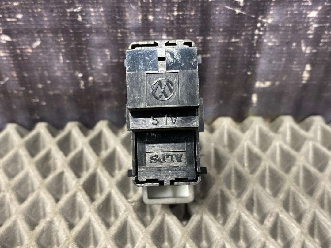 Кнопка центрального замка, 391 рублей, Красноярск