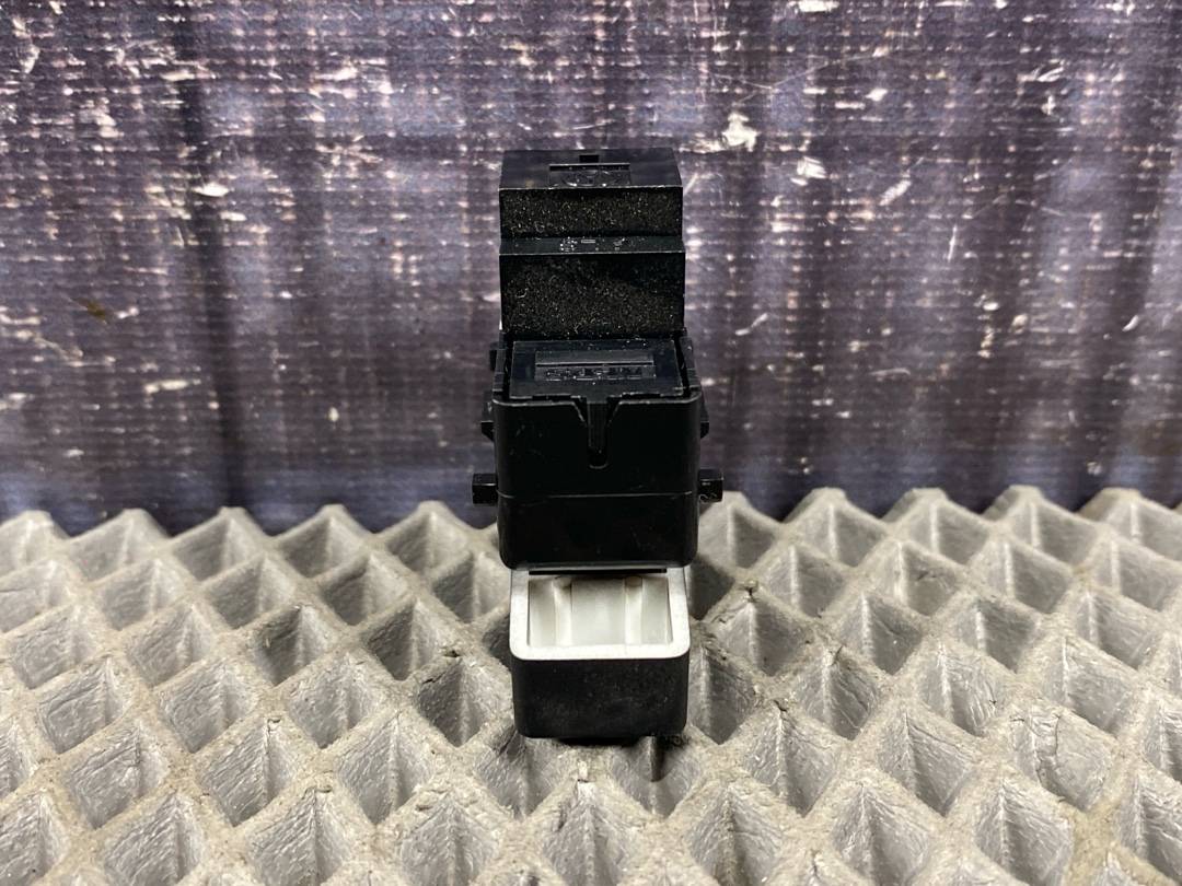 Кнопка центрального замка, 391 рублей, Красноярск