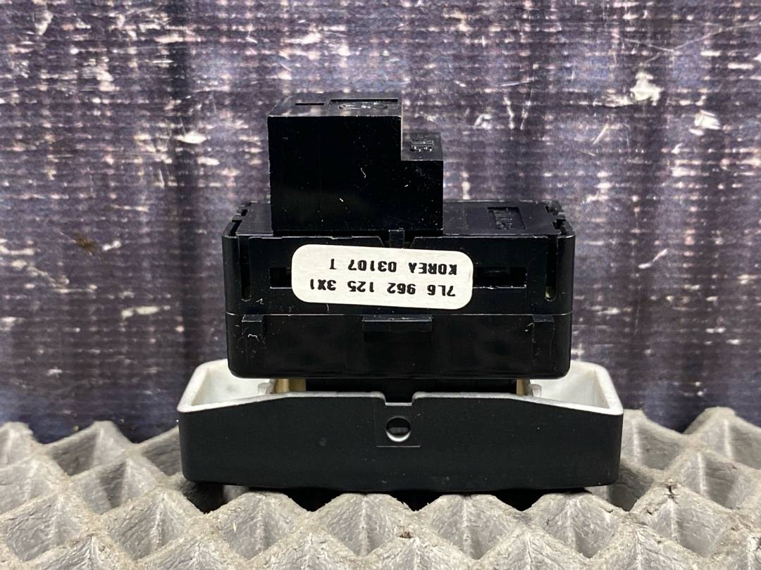 Кнопка центрального замка, 391 рублей, Красноярск