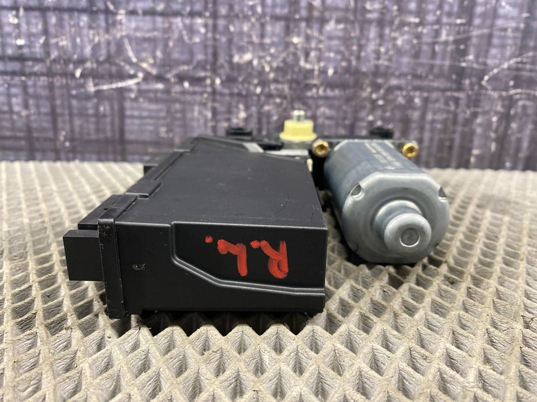 Мотор стеклоподъемника, 1386 рублей, Красноярск