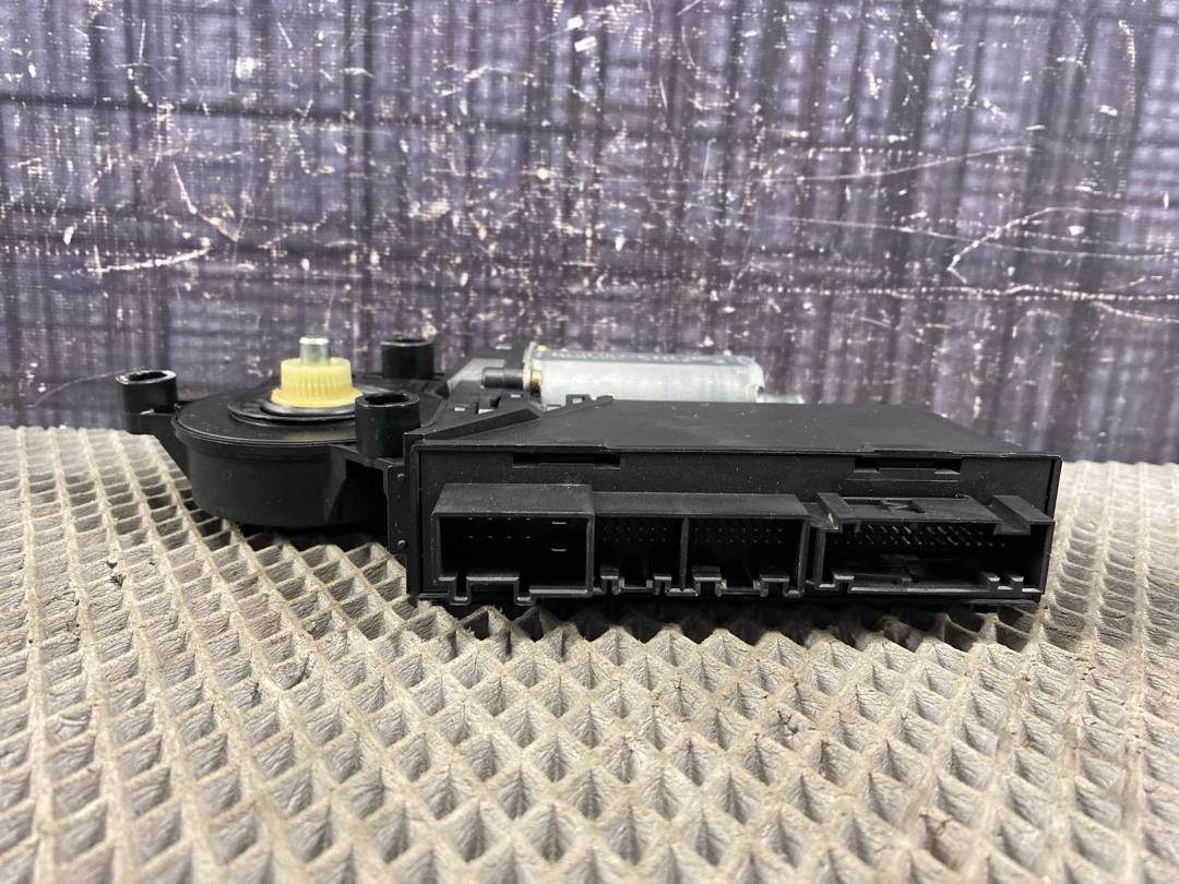 Мотор стеклоподъемника, 2567 рублей, Красноярск