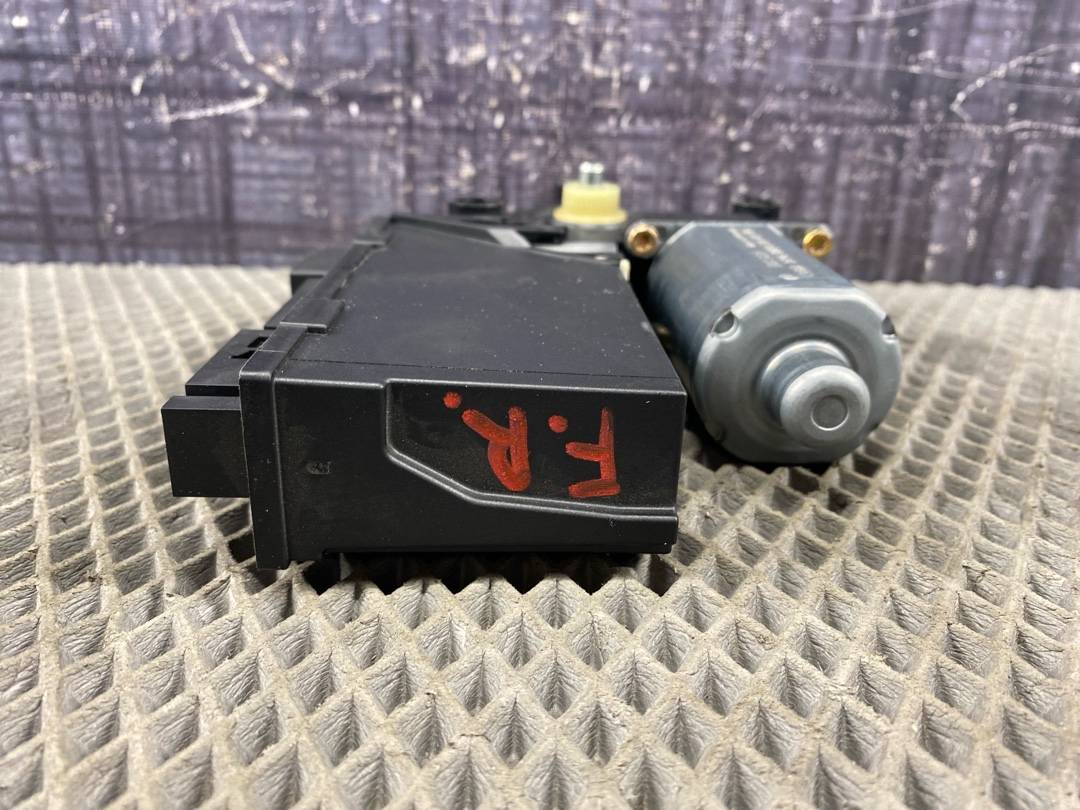 Мотор стеклоподъемника, 2567 рублей, Красноярск