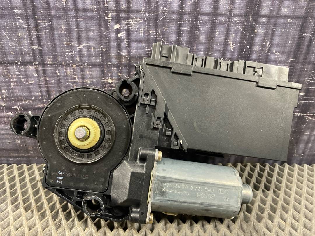 Мотор стеклоподъемника, 2567 рублей, Красноярск