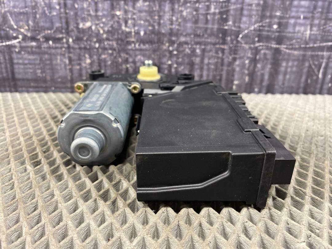 Мотор стеклоподъемника, 2567 рублей, Красноярск