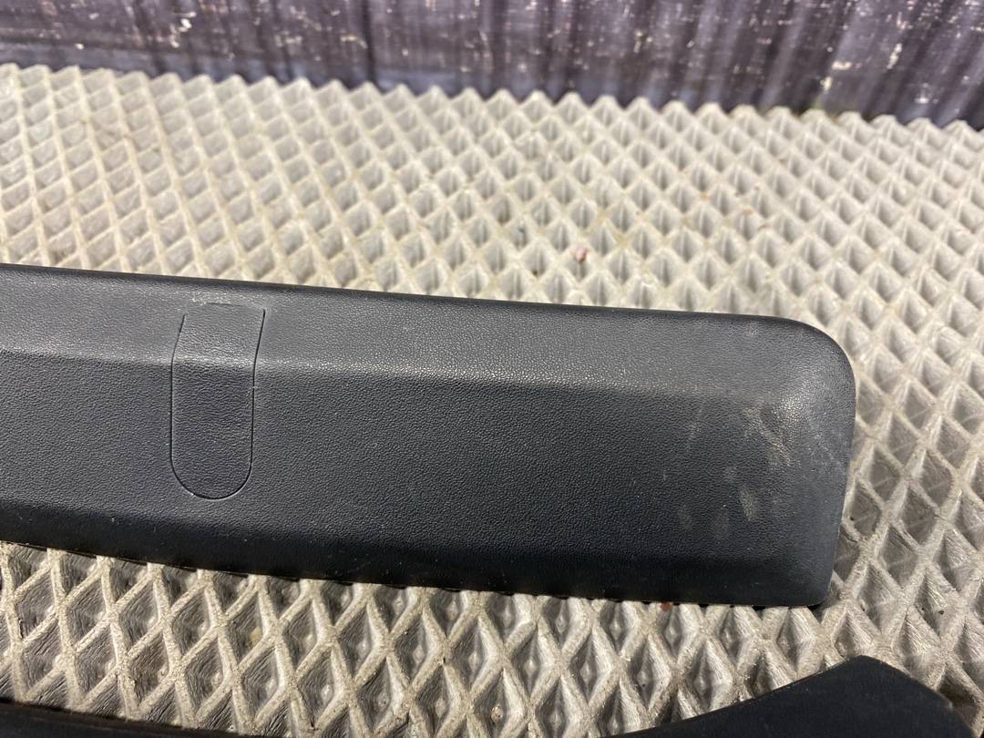 Пластик крышки багажника, 493 рублей, Красноярск