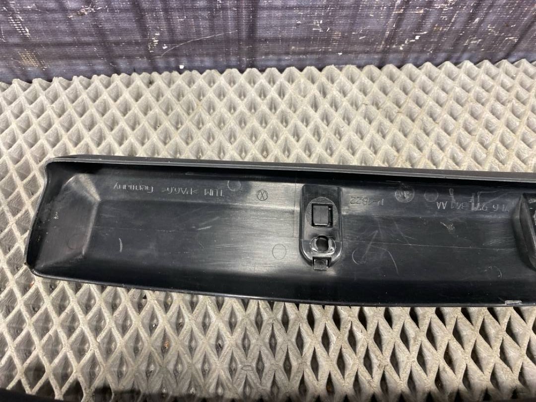 Пластик крышки багажника, 493 рублей, Красноярск